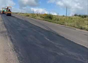 Camada extra de asfalto é colocada em trecho entre Ponte Serrada e Irani