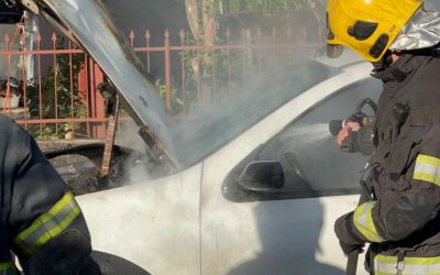 Incêndio em veículo mobiliza bombeiros em Joaçaba