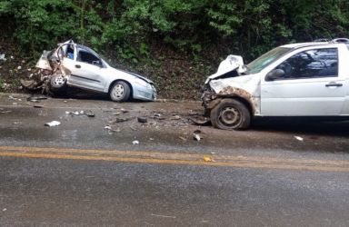 Motorista morre após colisão entre veículos em Ibicaré