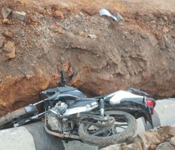 Motociclista fica ferido ao cair em vala sem sinalização em Joaçaba