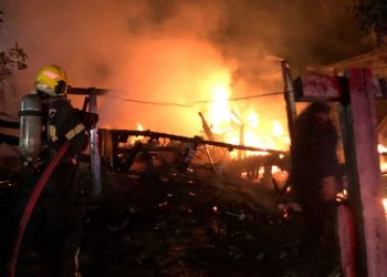 Dois incêndios na região mobilizam o Corpo de Bombeiros