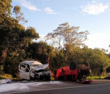 Grave acidente deixa três mortos na BR-282