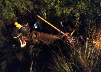 Motorista morre e outras três pessoas ficam feridas em colisão entre veículos