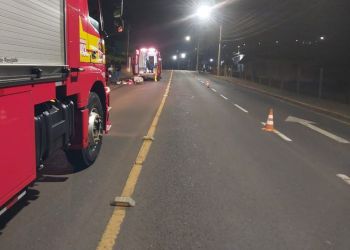 Duas pessoas ficam feridas em batida entre duas motocicletas em Videira