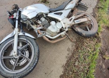 Motociclista fica ferido após colisão na BR-470