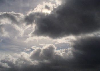 Semana começa com chuva e chance de temporal; confira a previsão