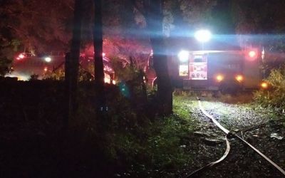 Duas casas são destruídas pelo fogo em cidade do Oeste