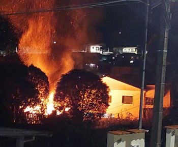 Incêndio destrói residência em Herval d'Oeste