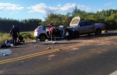 Motorista fazia ultrapassagem no momento de acidente com 3 mortes na BR-282