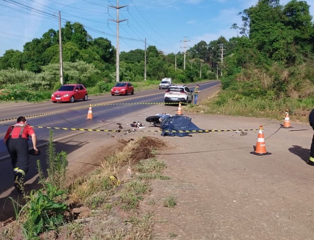 Acidente de trânsito entre carro e moto deixa homem morto no Oeste