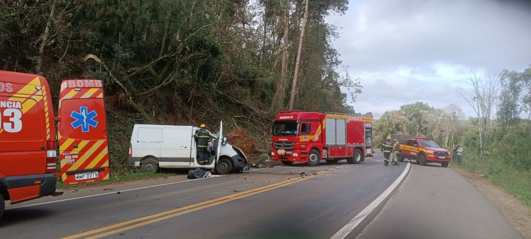  Grave acidente de trânsito na BR-282 em Vargem Bonita 