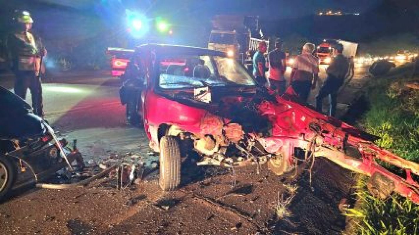 Grave acidente envolveu três veículos na SC-467