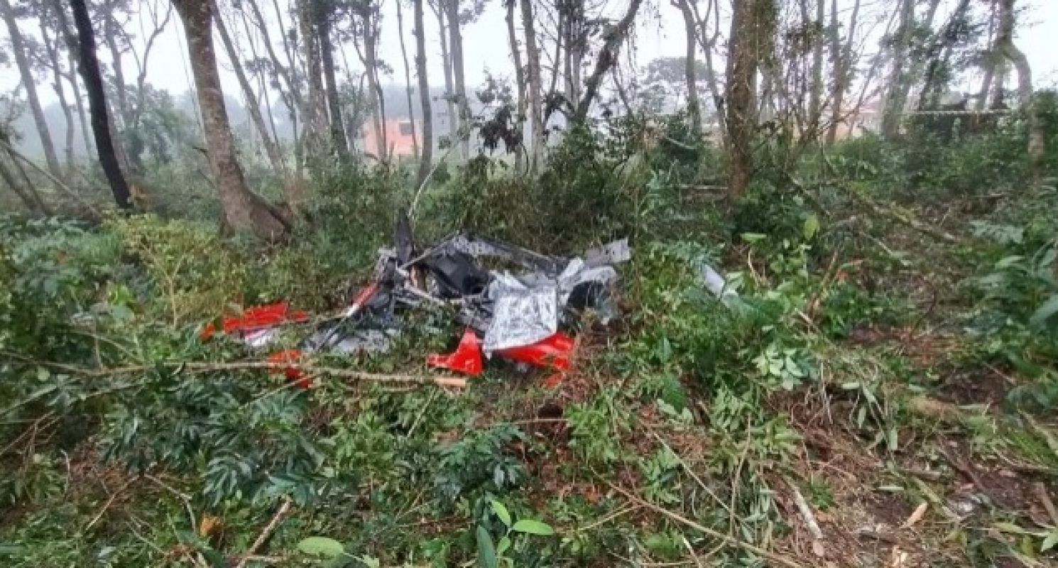 Queda de aeronave mata duas pessoas em SC