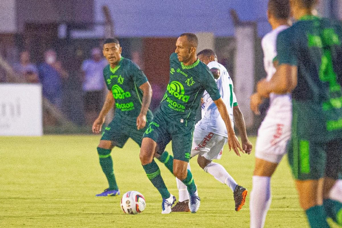 Chapecoense vence o Concórdia com gol no último minuto pelo Catarinense