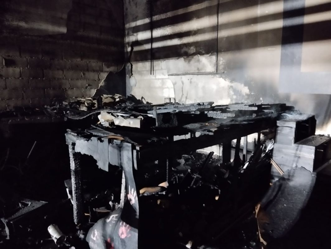 Bar é destruído por incêndio