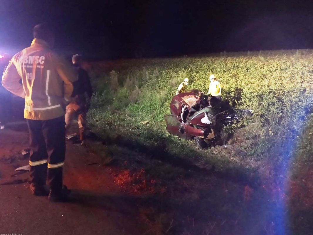 Motoristas morrem em colisão entre três automóveis no Meio-Oeste