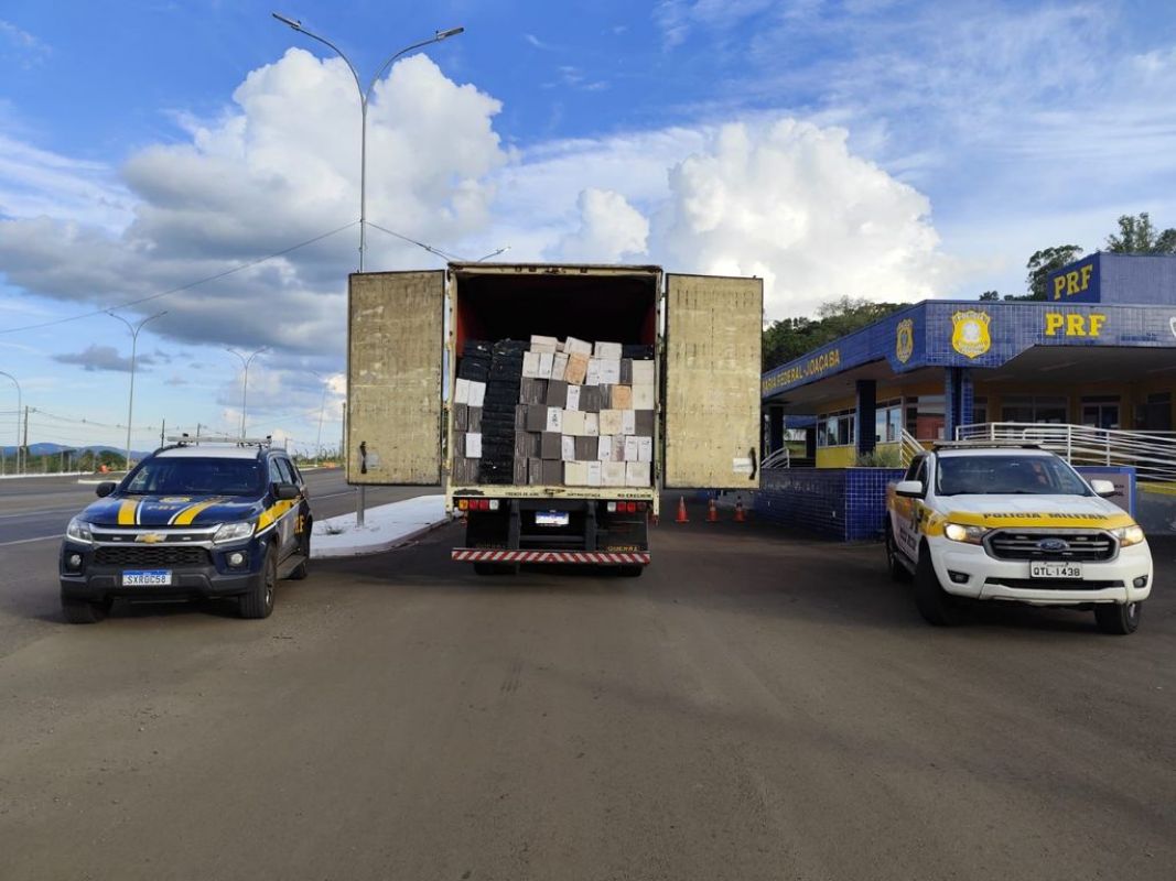 Polícia apreende mais de 3 mil garrafas de vinho no Trevão de Irani