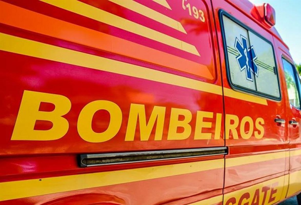 Bombeiros são mobilizados para socorrer bebê trancado em veículo em Catanduvas