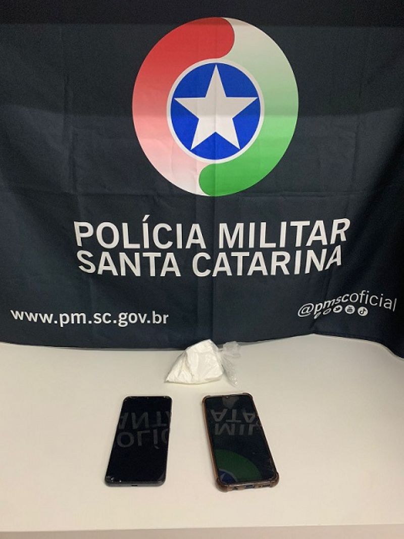 Casal é preso com droga avaliada em R$ 10 mil no Oeste de SC