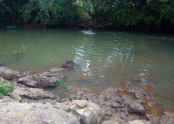 Menino de 12 anos morre afogado em rio no interior de Vargem