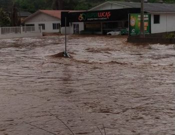 Tangará e Herval tem quase 100 milímetros de chuva nas últimas horas